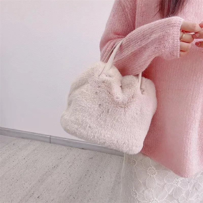 Impresionante bolso de mano tipo cubo de piel sintética de conejo suave para mujer, bolso de hombro de felpa esponjosa de invierno, elegante bolso de fiesta de moda urbana para chicas.