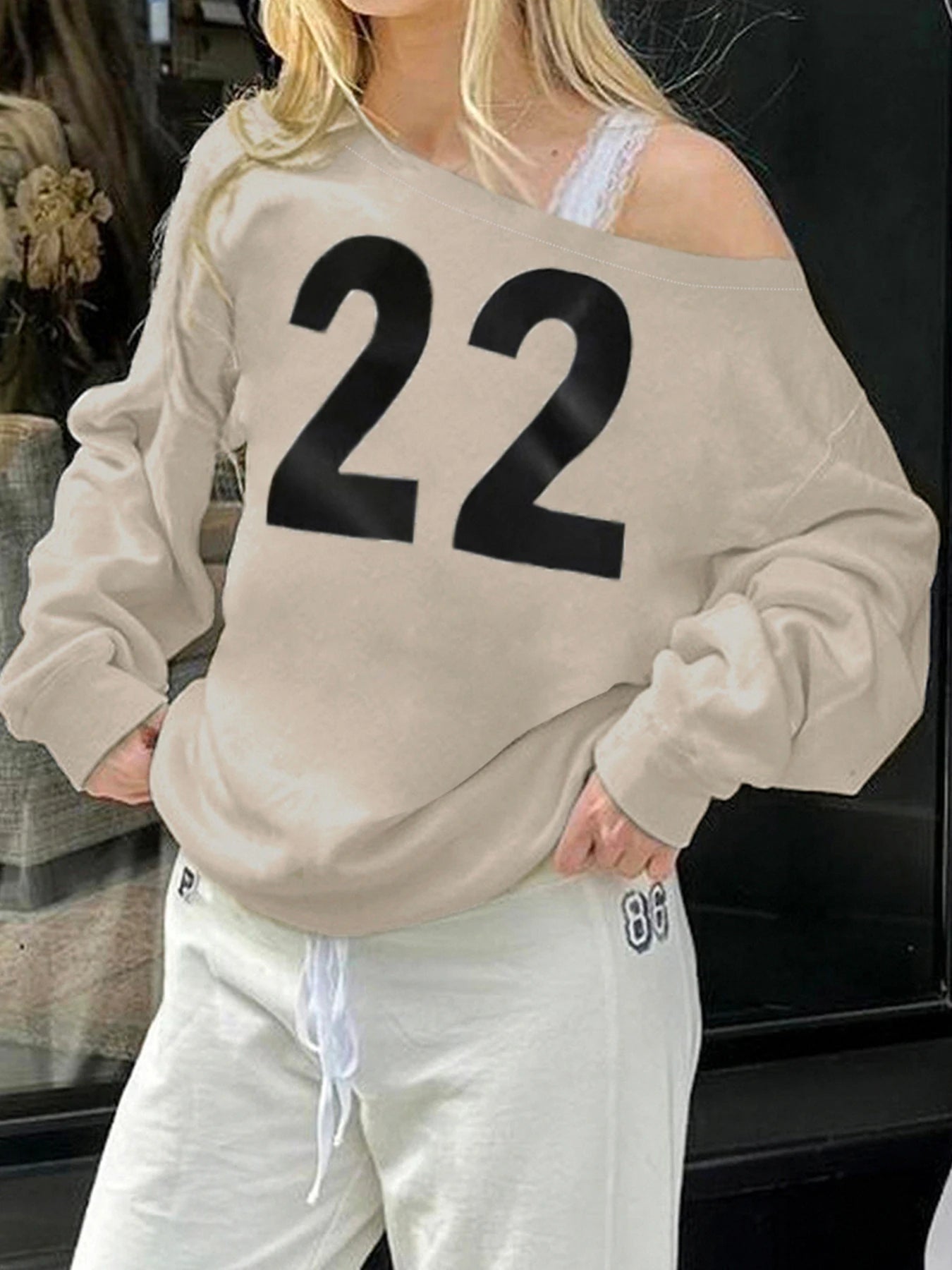 Sudadera holgada informal con estampado de figuras para mujer, otoño e invierno, nueva moda, con hombros descubiertos y cuello oblicuo, ropa de calle