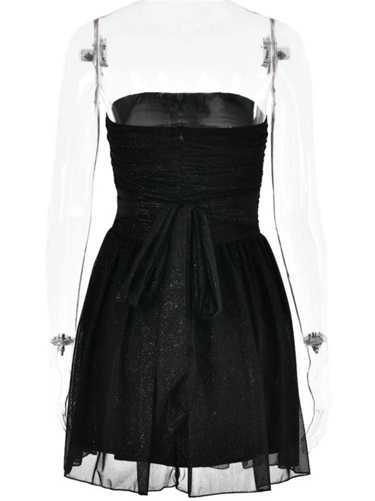 Elegante minivestido sexy sin tirantes para mujer, negro, con hombros descubiertos, espalda descubierta, plisado, lentejuelas brillantes, vestido de fiesta para club.