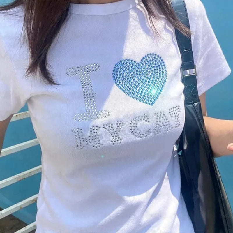 Camiseta de manga corta de verano estilo europeo y americano con parte superior de diamante caliente con letras, camiseta con interior ajustado para mujer