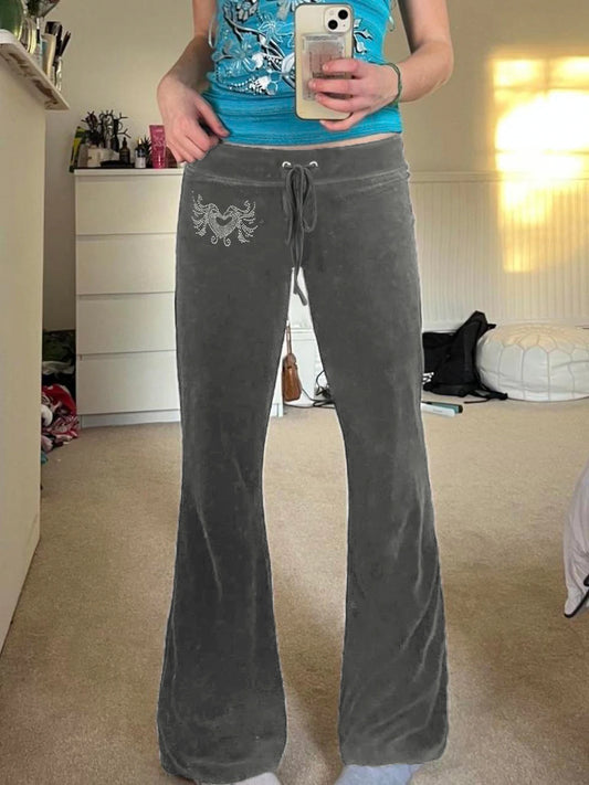Pantalones acampanados de terciopelo de cintura baja estilo retro americano Y2K para mujer, con cordón ajustable en la cintura, con corazón y diamantes de imitación, bonitos pantalones casuales de calle