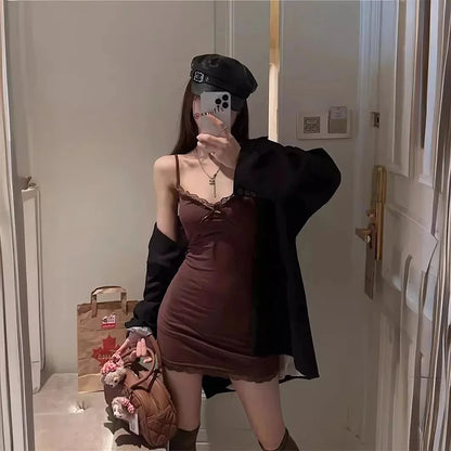 Vestido de tirantes de encaje para mujer, primavera y verano, con almohadillas para el pecho, sexy, ajustado, elegante, cuello bajo, falda hasta la cadera