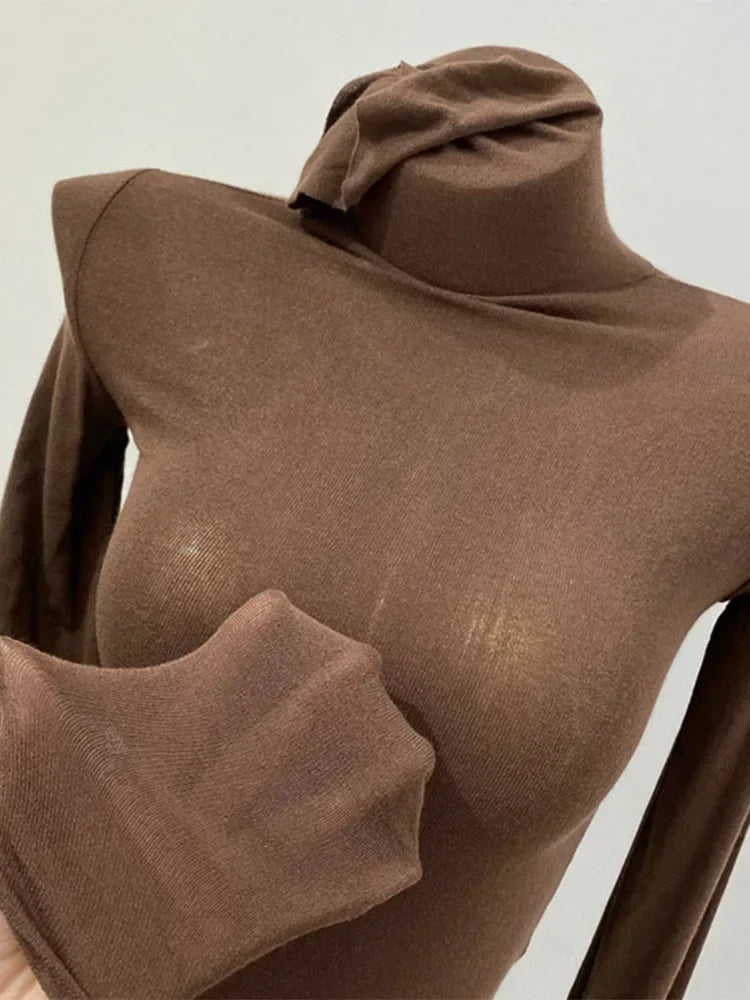 Camiseta fina y suave de manga larga americana con cuello alto y perspectiva ajustada para mujer, ropa de calle sexy