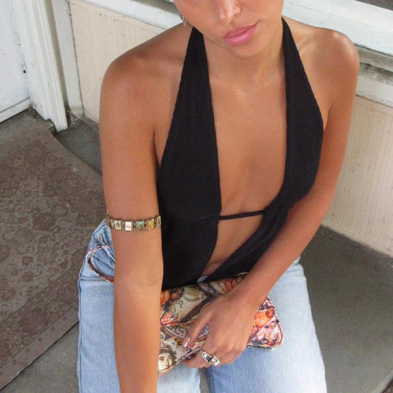 Top ajustado sin mangas con cuello halter sexy con tirantes cruzados para mujer de primavera y verano de Europa y Estados Unidos