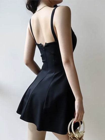 Minivestido sexy para mujer, nuevo estilo francés de verano, con tirantes finos, liso, corte en A, espalda descubierta, estilo playero Y2K, para club y fiesta de graduación