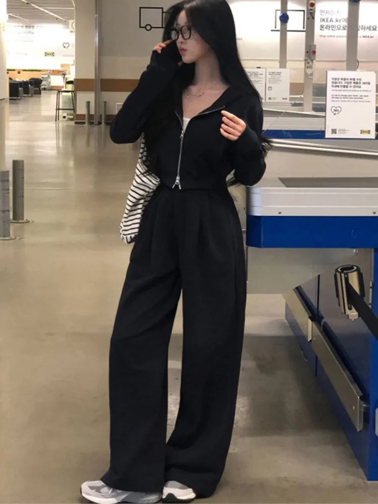 Conjunto de dos piezas de ropa de calle coreana para mujer, chándal de otoño, top corto con capucha y cremallera, pantalones largos, conjuntos casuales lisos.