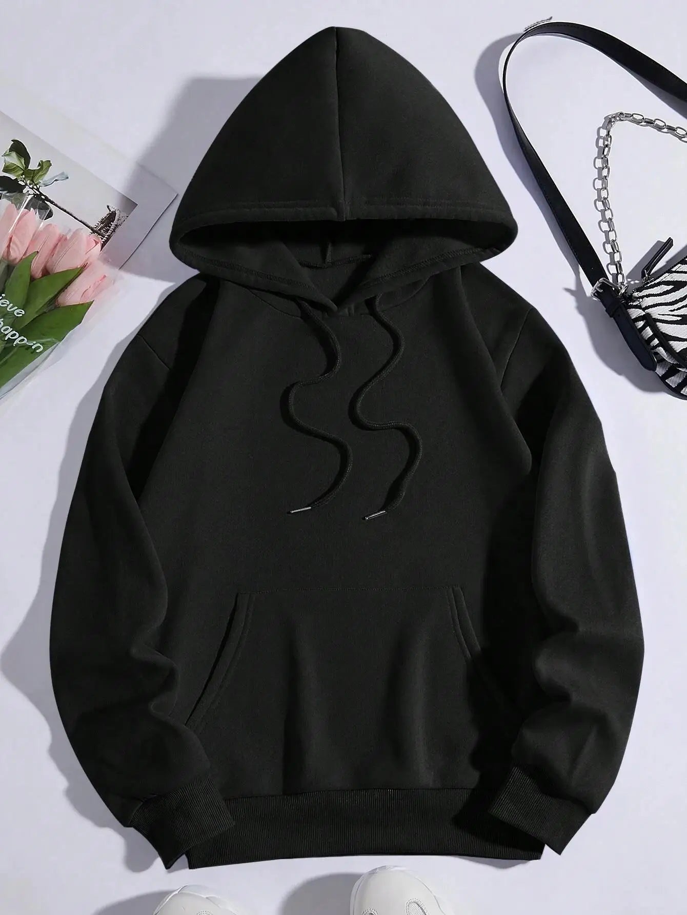 Hermosa sudadera con estampado de mariposa morada para mujer, sudadera con bolsillo de forro polar, sudadera informal sencilla, ropa de calle holgada de otoño para mujer