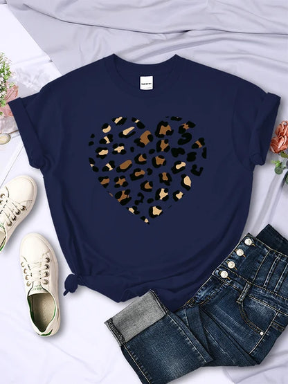 Simple Broken Leopard Heart Women Tshirt Casual Fashion T Shirts Soft Fashion Tee Clothing Harajuku Comfortable Women’S T Shirt