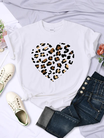 Simple Broken Leopard Heart Women Tshirt Casual Fashion T Shirts Soft Fashion Tee Clothing Harajuku Comfortable Women’S T Shirt
