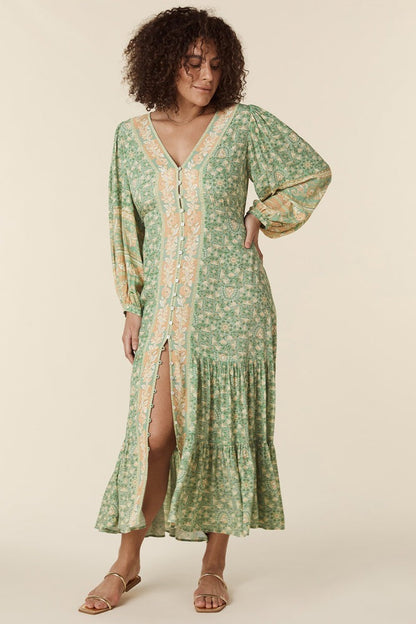 Vestido largo con botones y estampado de Ina Splice 