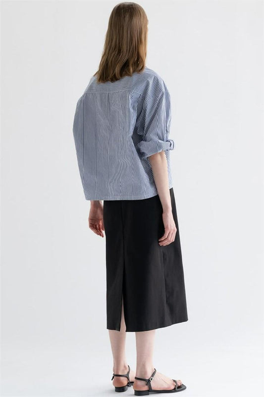 Blusa de manga larga abotonada a rayas 