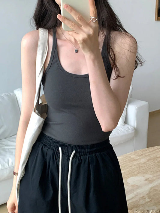 Camiseta de tirantes de verano para mujer, sencilla, de color liso, ajustada, informal, a la moda, color albaricoque, gris oscuro, café oscuro y negro.
