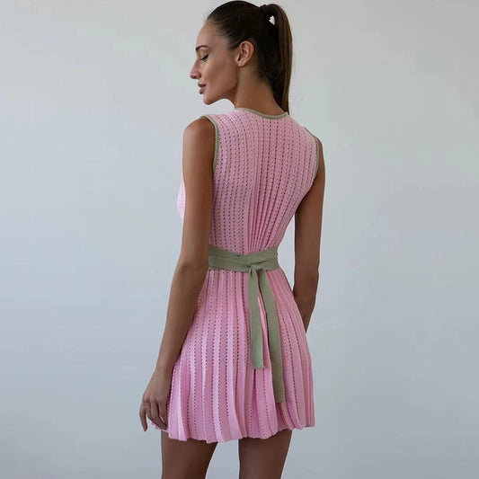 Effortless Pleated Knit Dress with Timeless Appeal
