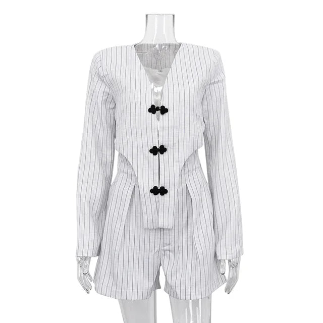 Designer Women’s Striped Set Casual Oversized Blazer Two Pieces Set For Women Pullover Long Sleeve Shirt Tops And Shorts