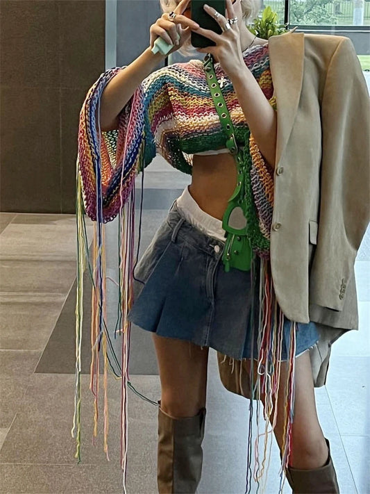 Suéter de punto con borlas para mujer, playera holgada sexy con diseño de arcoíris, jersey corto de moda para vacaciones