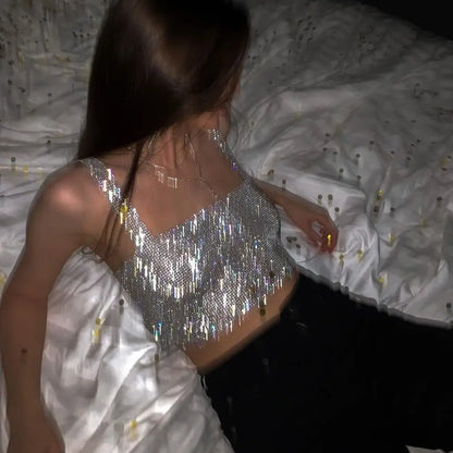 Camiseta sin mangas de malla metálica con diamantes de imitación para mujer, top corto con cadena hueca en la espalda, chaleco sexy para playa y fiesta en club.