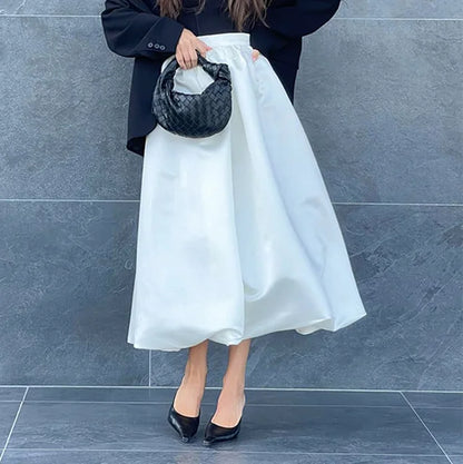 Faldas blancas elegantes de satén, faldas largas plisadas de moda para mujer, faldas de fiesta nocturnas de primavera.