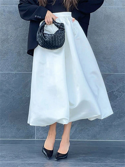 Faldas blancas elegantes de satén, faldas largas plisadas de moda para mujer, faldas de fiesta nocturnas de primavera.