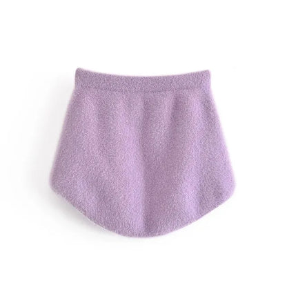 Conjuntos de dos piezas para mujer: cárdigan blanco de felpa de mohair con botones, abrigos, tops con sujetador y minipantalones cortos a juego.