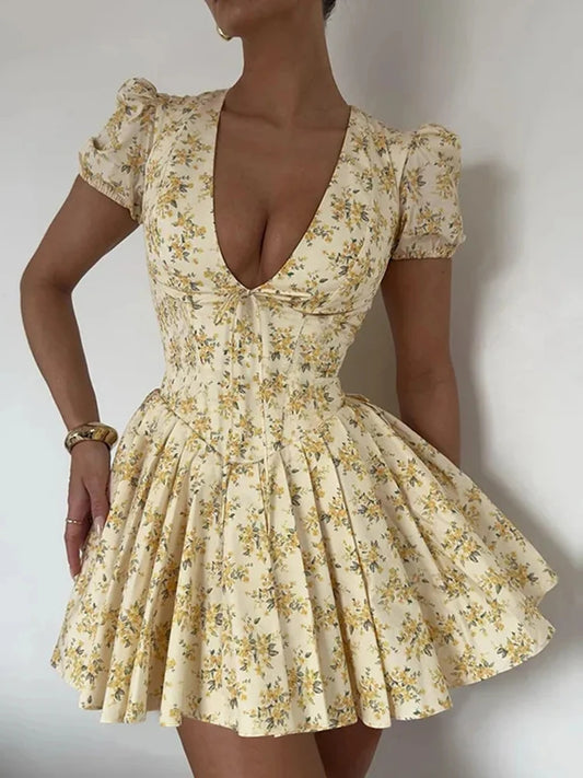 Vestido mini con estampado de flores, escote en V profundo y pliegues para mujer, estilo francés de retazos, manga corta, estilo princesa para fiesta