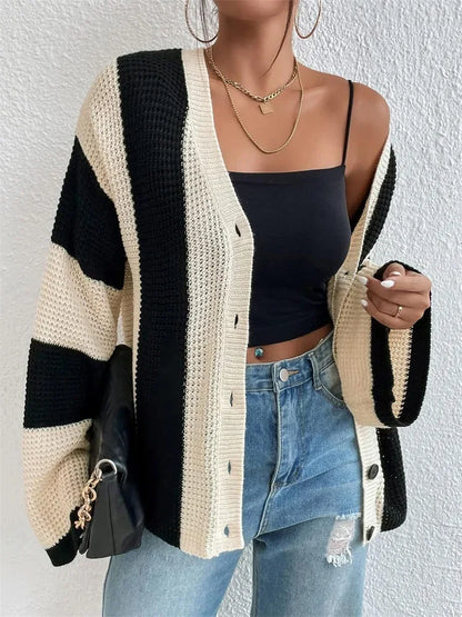 Suéter tipo cárdigan de moda con contraste calado para mujer, prenda de punto holgada de manga larga, ropa de calle de retazos, abrigo para mujer