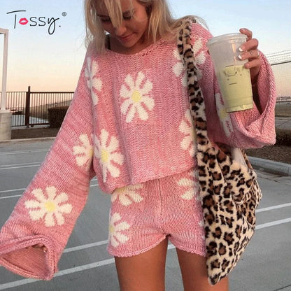 Knitted Women’s 2 Piece Sets Outfits Casual Pink Floral Sweet Oversized Sweater Suit With Shorts For Women 2025 Tracksuit