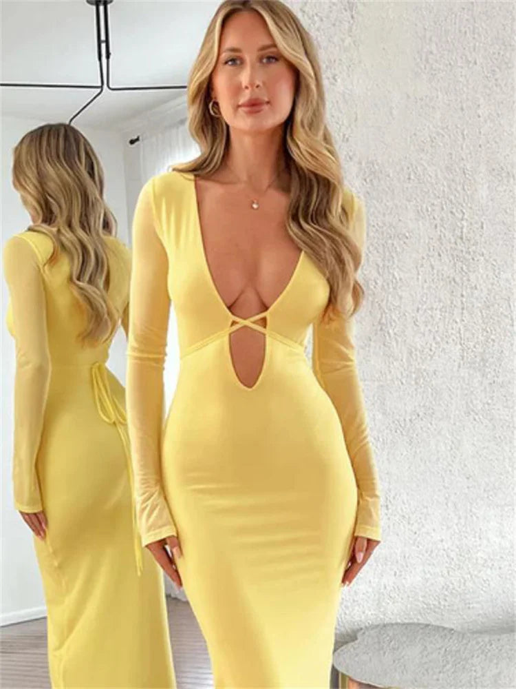 Vestido largo de malla con encaje y aberturas: elegante vestido de fiesta con escote en V y banda elástica