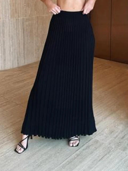 Nuevos conjuntos de dos piezas de punto blanco para mujer, top de tirantes acanalado y falda de punto plisada, conjuntos de vestido largo de verano para mujer.