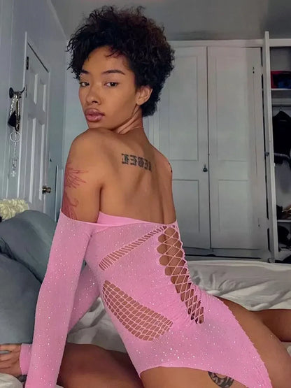 Body de encaje rosa con hombros descubiertos: lencería sexy de malla transparente y calada para discoteca