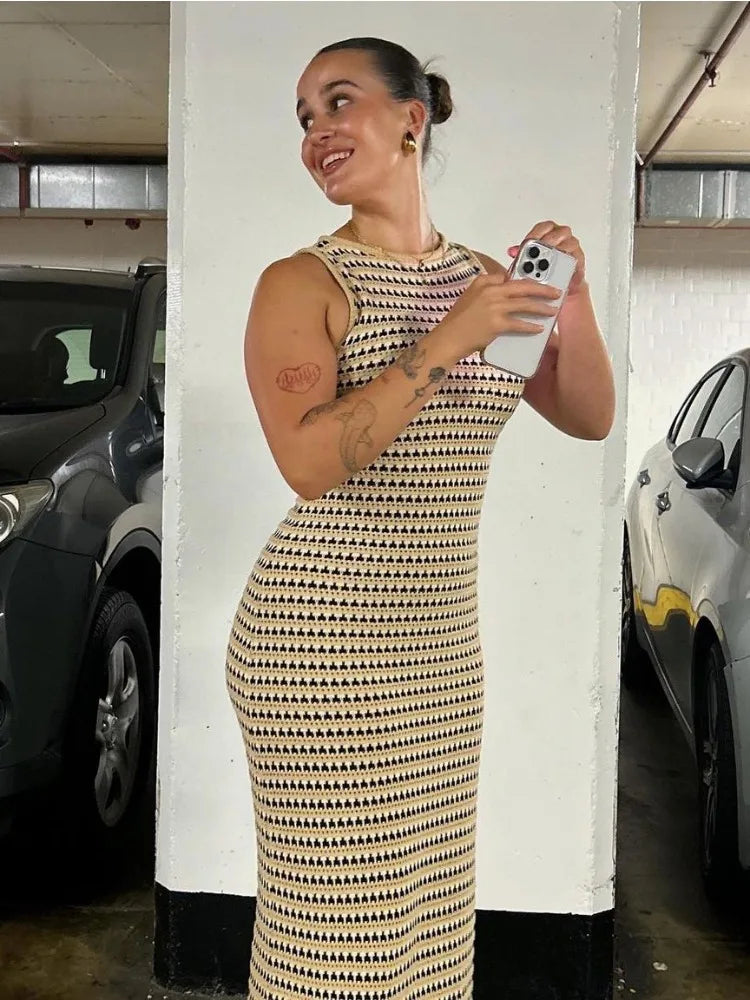 Vestido largo transparente a rayas para mujer, elegante, sin mangas, de cintura alta, con retazos, de moda, para playa, de punto, maxivestido de verano