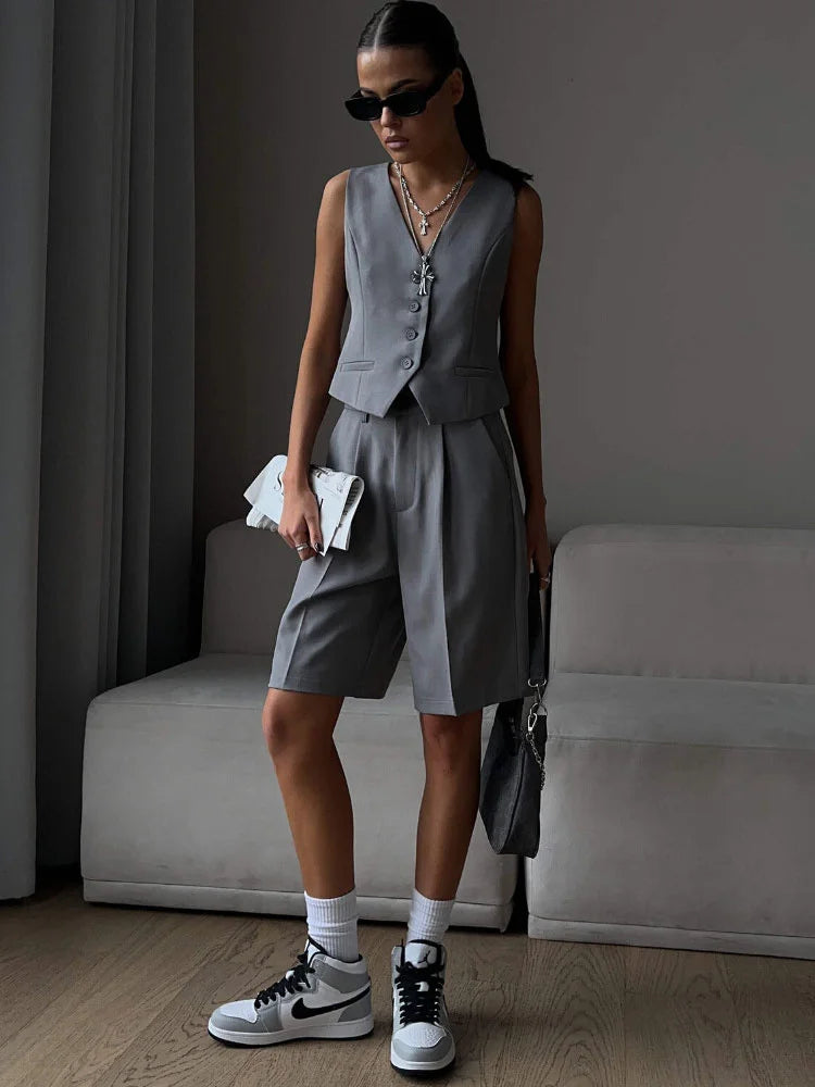 Conjunto de 2 piezas para mujer, sin mangas, con cuello en V, pantalones casuales ajustados y rectos, con bolsillos, conjuntos de pantalones cortos de moda urbana.