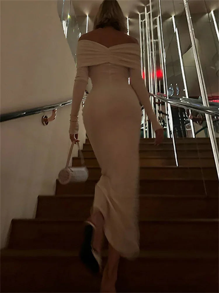 Vestido largo plisado blanco elegante para mujer, con hombros descubiertos y cintura alta, liso, para fiesta