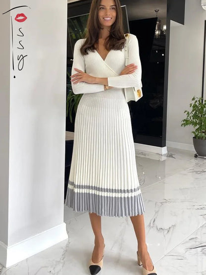 Women Ribbed V-neck Fold Knitted Max Dress Ladies Skinny Sexy A-line Dresses Two Color Patchwork Elegant Chic Vestidos