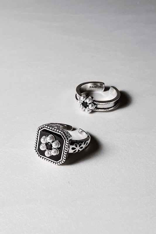 Juego de anillos de perlas con estampado de flores 