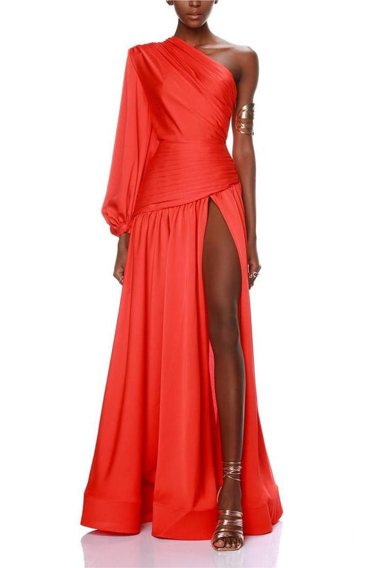 Vestido largo de satén plisado con un solo hombro y manga larga 