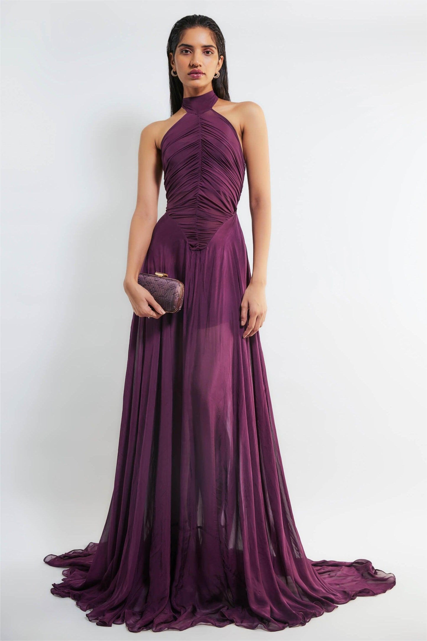 Vestido largo fruncido con cuello halter liso 