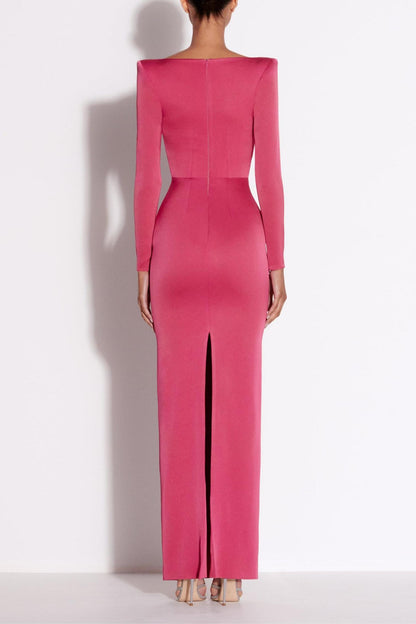 Vestido largo de satén con cuello cuadrado y manga larga 