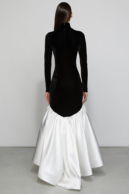 Vestido largo con empalme de terciopelo satinado 