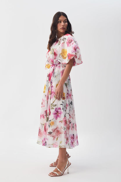 Vestido midi floral con cuello redondo y mangas raglán 