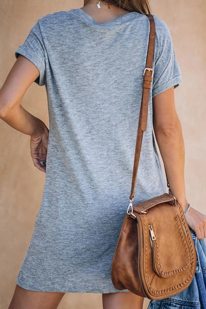 Vestido mini informal con escote en V profundo