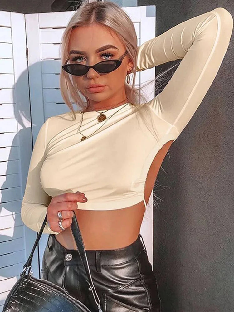 Camiseta sexy Harajuku con espalda abierta para mujer, top corto de manga larga, camiseta informal de verano, camiseta blanca de moda 2025