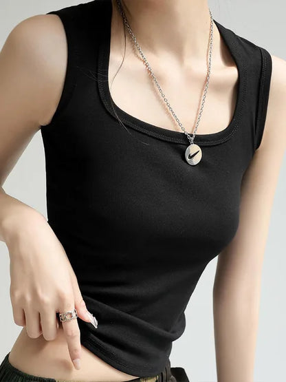 Camisola básica de verano con cuello en U y canalé para mujer.