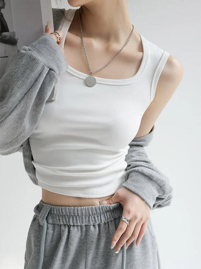 Camisola básica de verano con cuello en U y canalé para mujer.