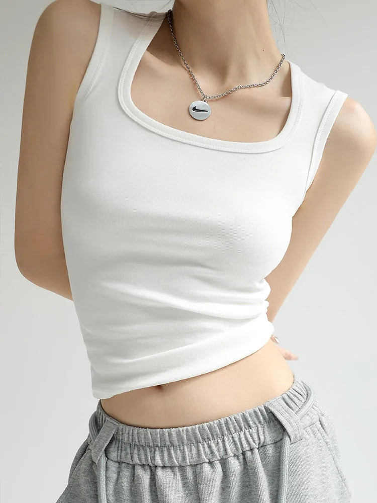 Camisola básica de verano con cuello en U y canalé para mujer.