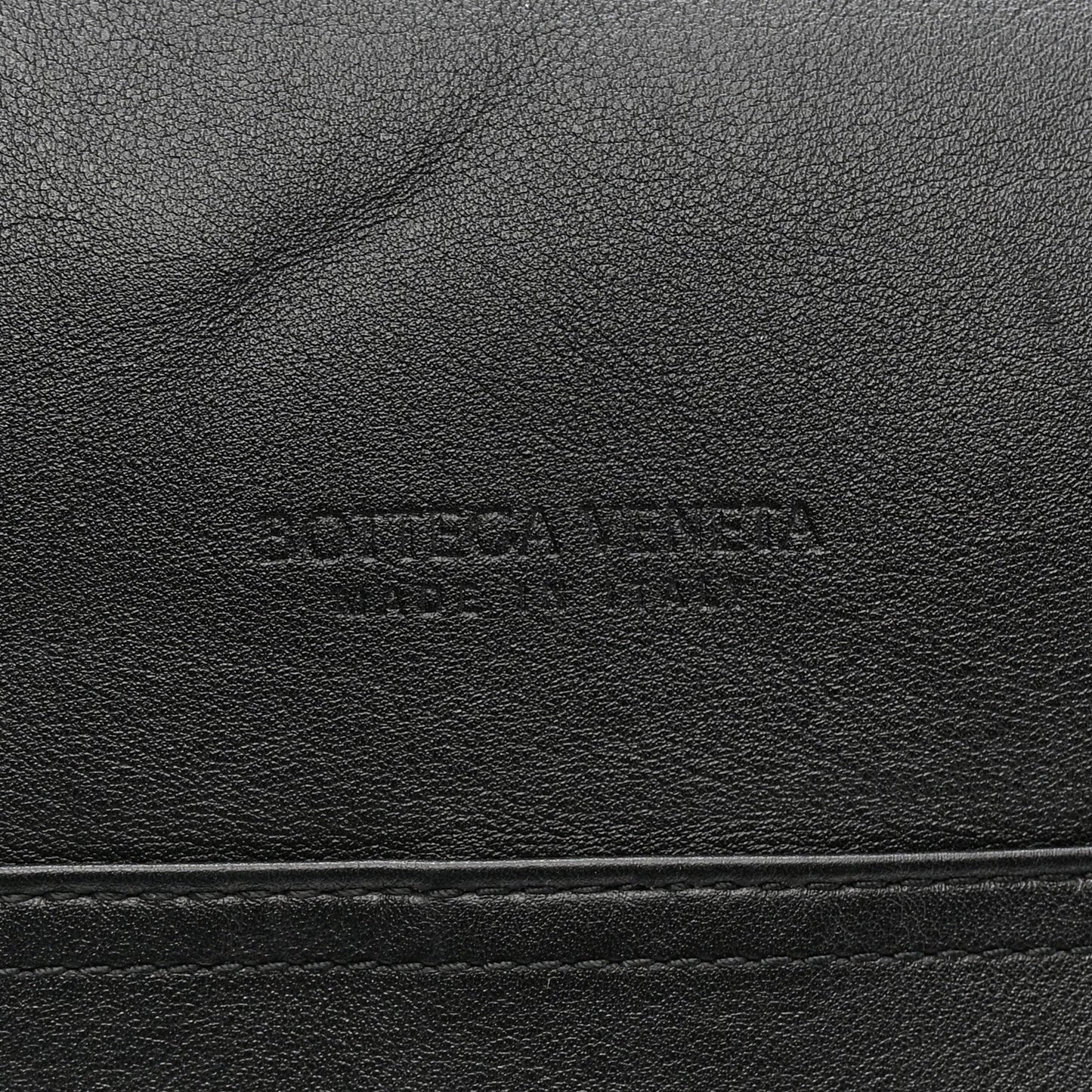 Silky Calfskin Large Hop Black