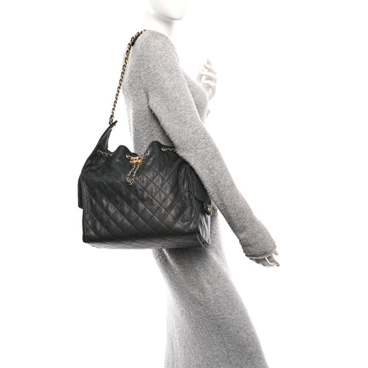 Caviar Quilted Medium Chanel 25 Handbag Black