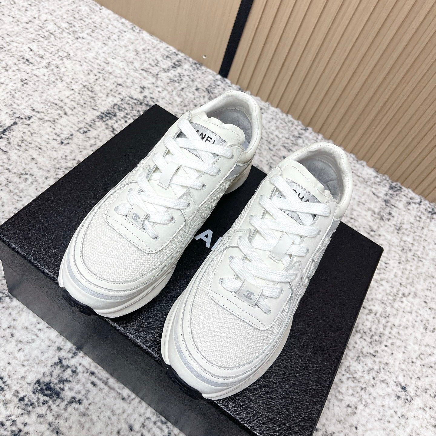 Chanel 26SS New Casual White Sneakers in Cowhide with Mesh Cloth 591414