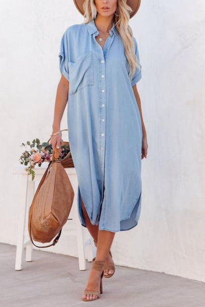 Vestido camisero de mezclilla de color liso de moda, manga corta y abertura larga