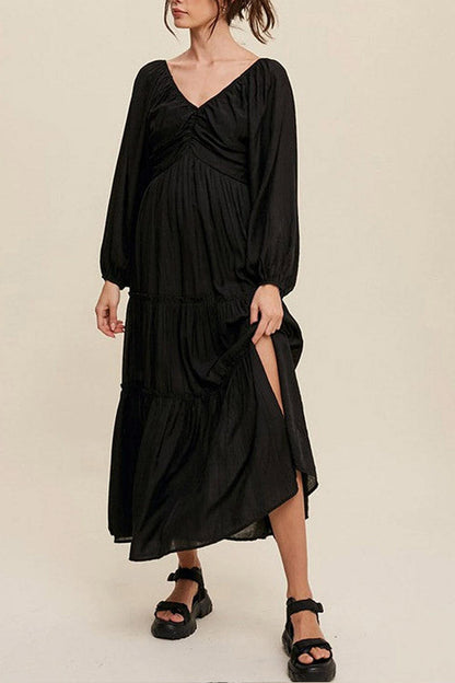 Vestido largo escalonado con volantes, escote en V y lazo