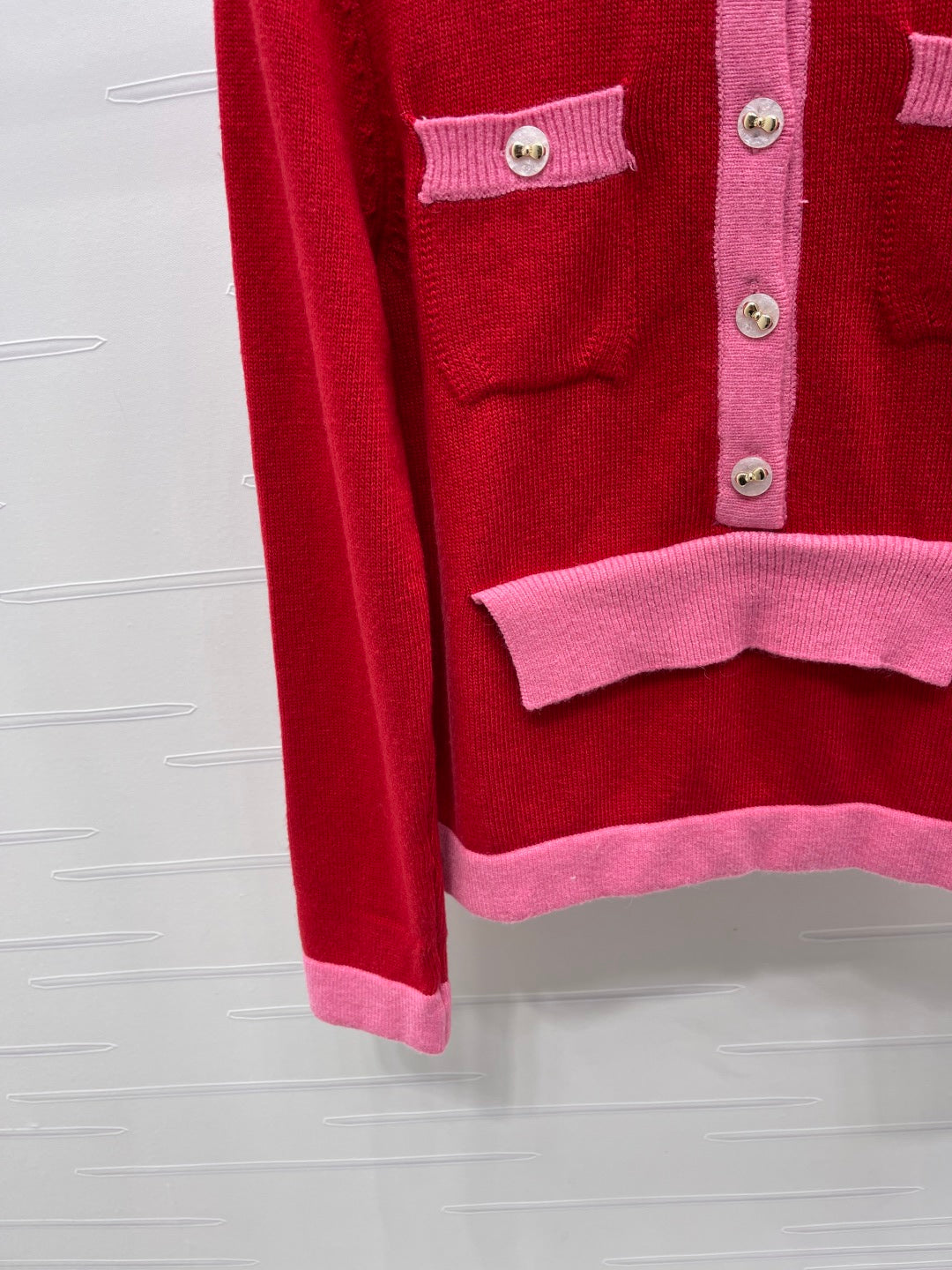 CC 25F Round-Neck Knitted Long-Sleeved Cardigan Red Wool